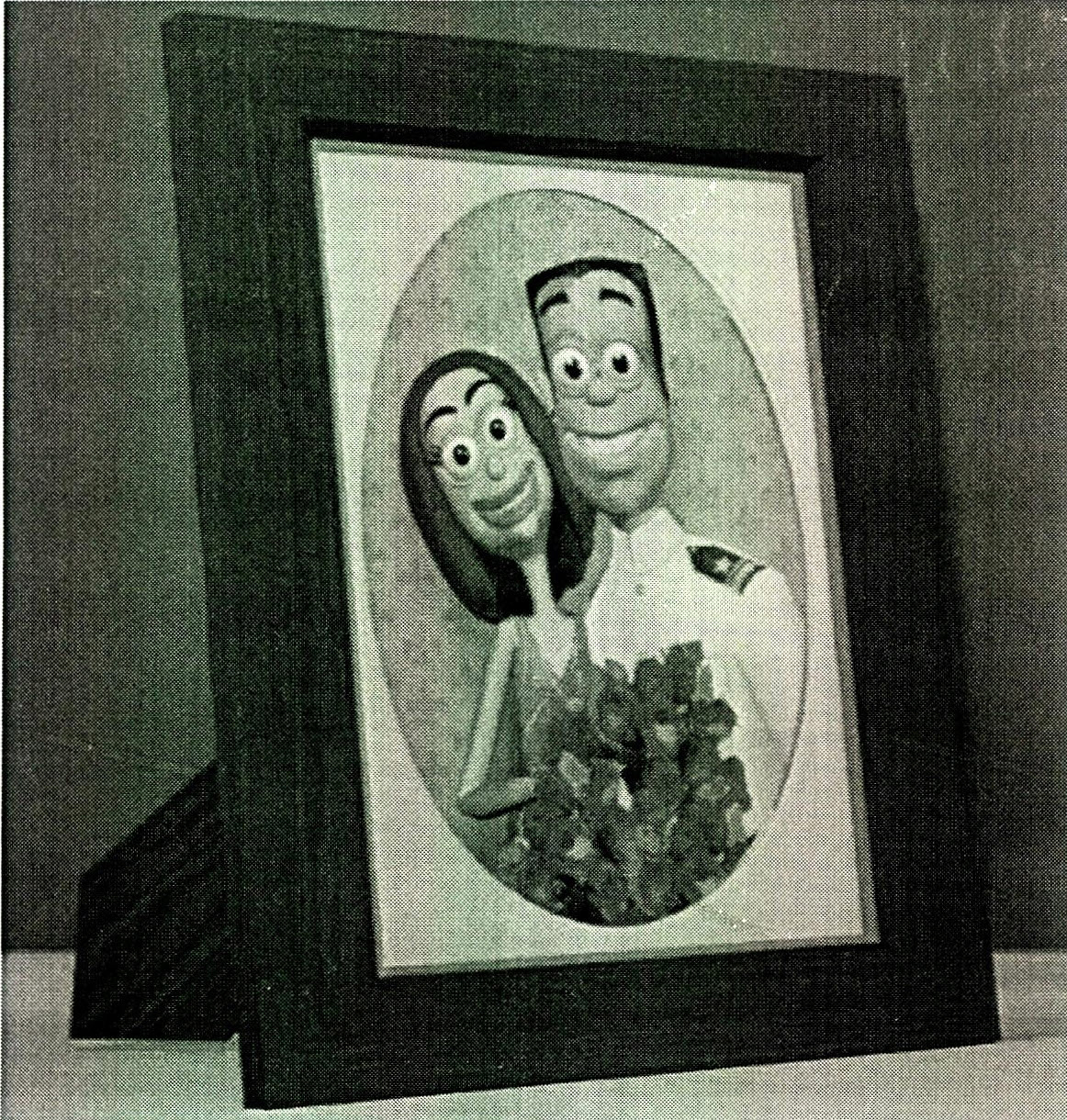 Cartoon "daughter & Son In Law" (device) Device mark 2590574 Trademark