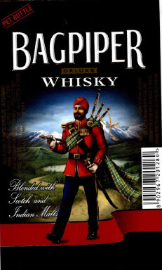 Pet Bottle Bagpiper Deluxe Whisky Device mark 2346880 Trademark