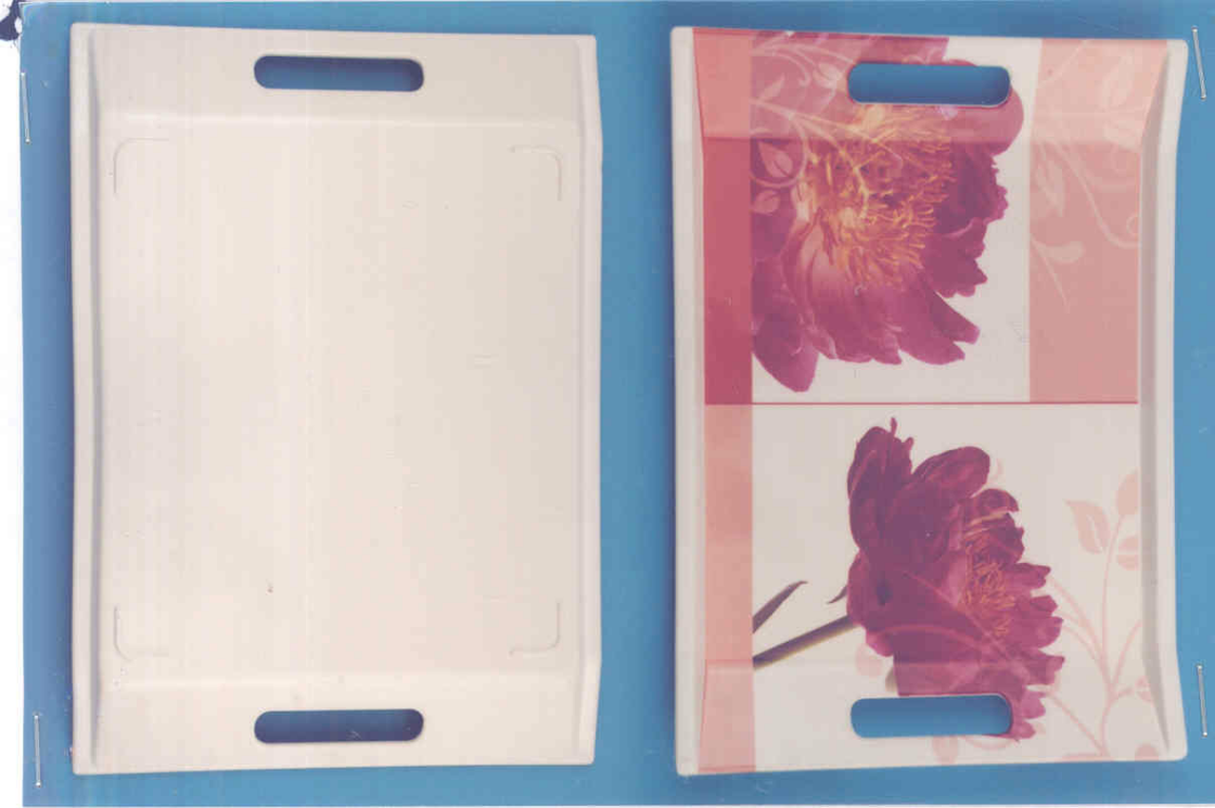 Pink Rose Tray (label) Device mark 1717141 Trademark